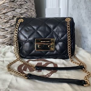 MICHAEL KORS bag